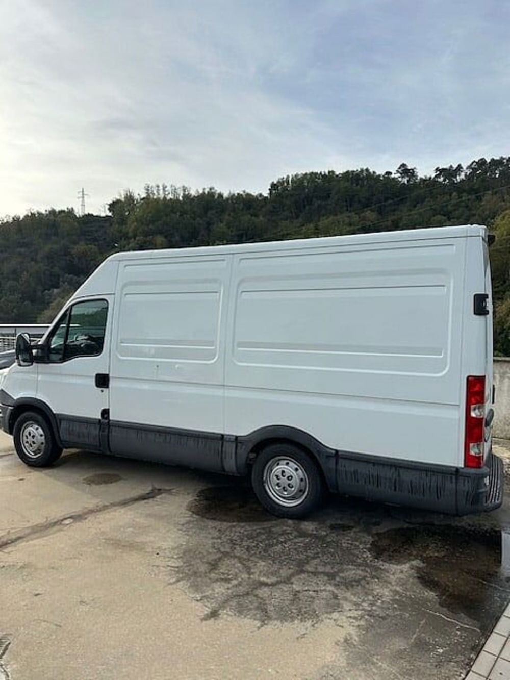 Iveco Daily Furgone usata a La Spezia (3)