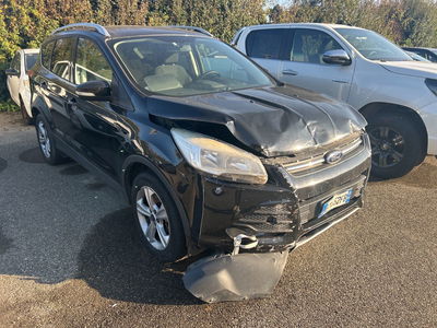 Ford Kuga 2.0 TDCi 140 CV 2WD DPF del 2013 usata a Piacenza