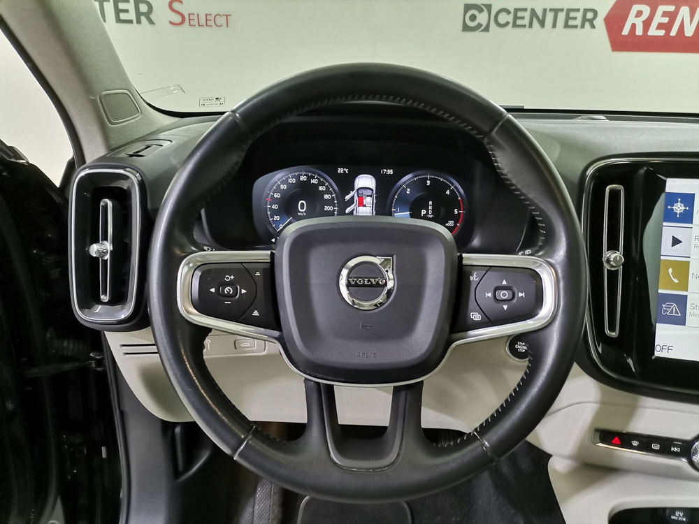 Volvo XC40 usata a Salerno (8)