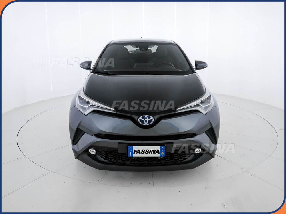 Toyota Toyota C-HR usata a Milano (2)