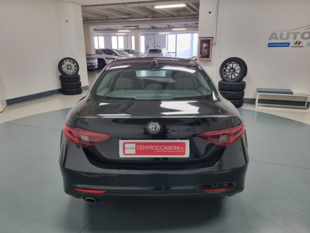 Alfa Romeo Giulia usata a Brescia (6)