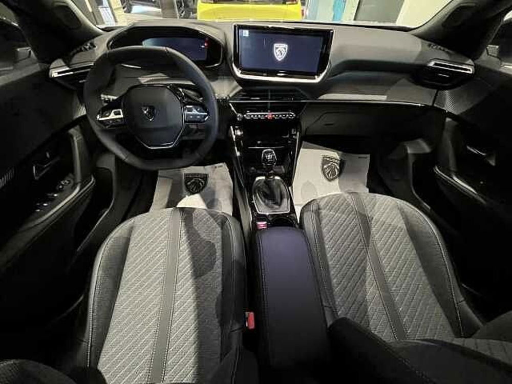 Peugeot 2008 nuova a Venezia (17)