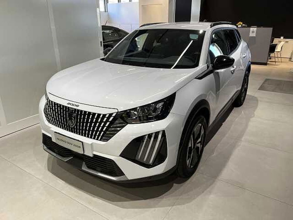 Peugeot 2008 nuova a Venezia (2)