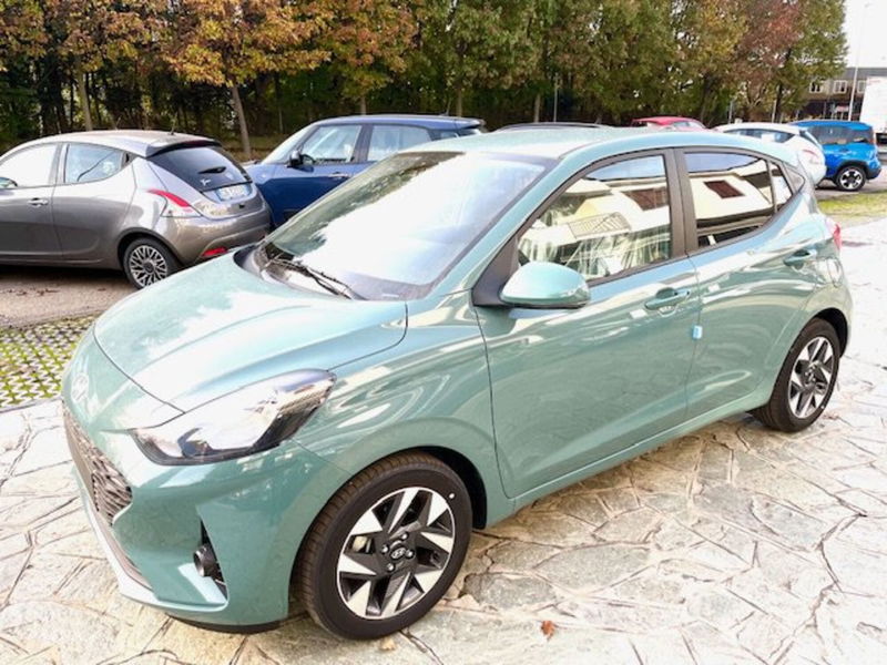 Hyundai i10 1.0 mpi Connectline 63cv nuova a Inveruno