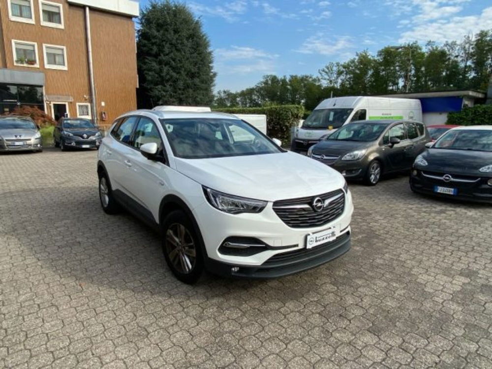 Opel Grandland X usata a Milano (8)