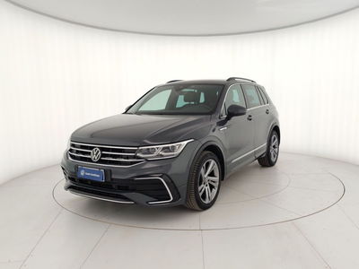 Volkswagen Tiguan 2.0 TDI 150 CV SCR DSG 4MOTION R-Line del 2022 usata a Massa