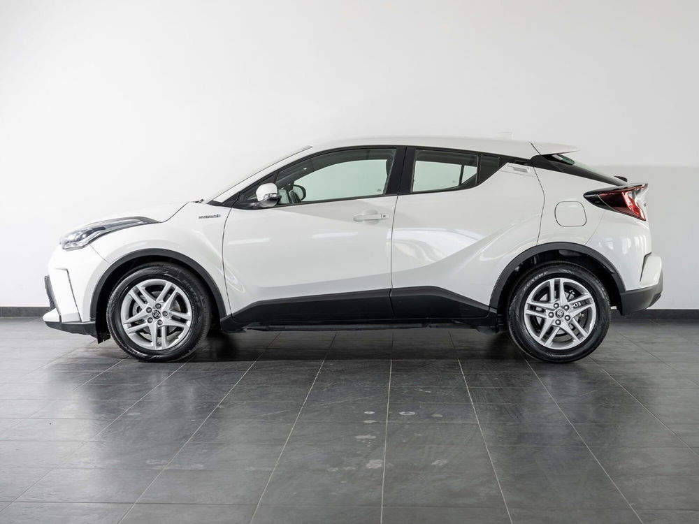 Toyota Toyota C-HR usata a Foggia (4)