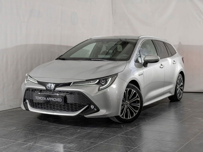 Toyota Corolla Touring Sports 2.0 Hybrid Style  del 2020 usata a San Severo