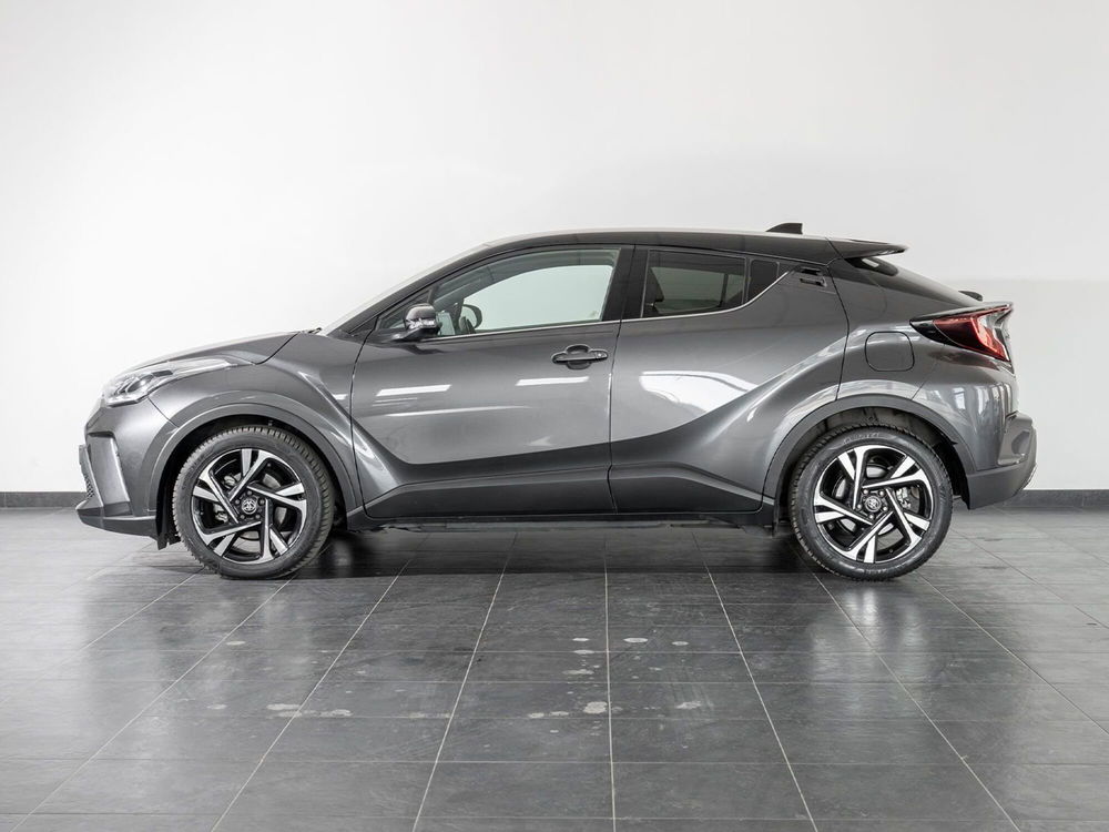 Toyota Toyota C-HR usata a Foggia (4)