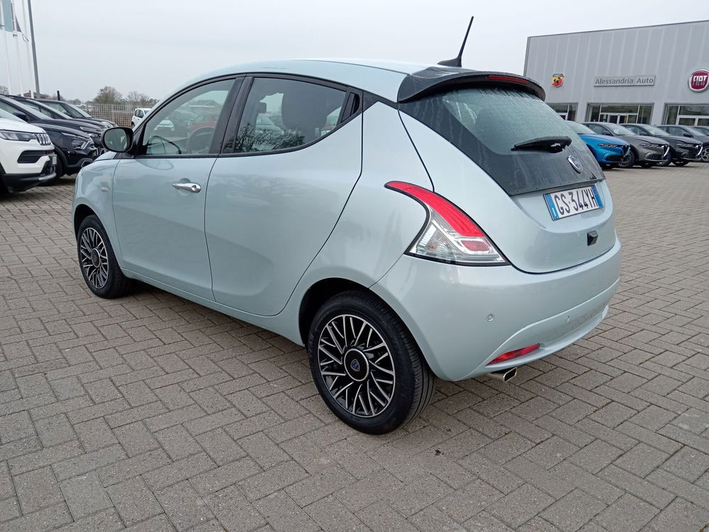 Lancia Ypsilon usata a Alessandria (8)