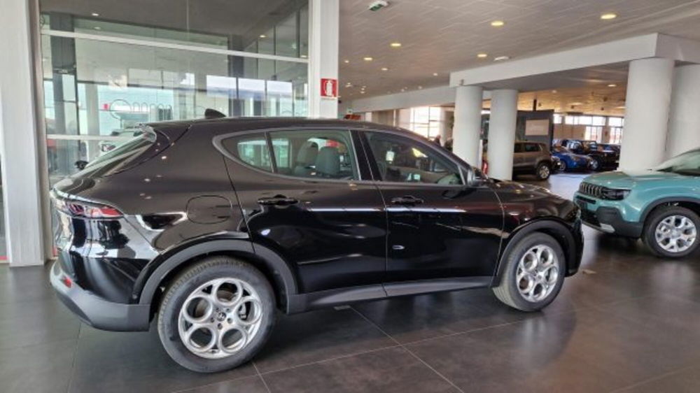 Alfa Romeo Tonale nuova a Modena (2)