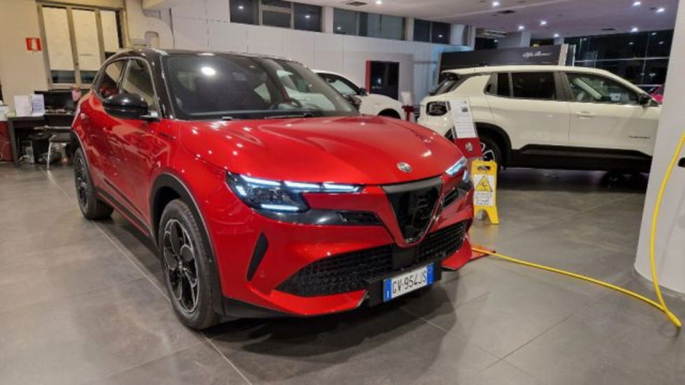 Alfa Romeo Junior nuova a Modena (2)