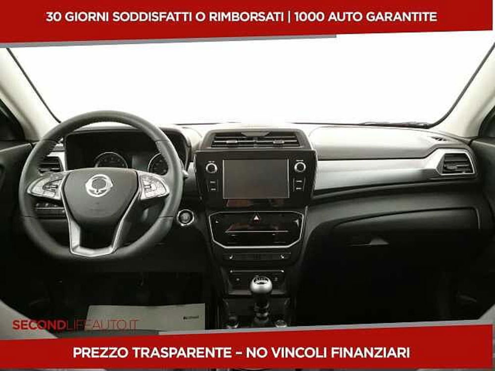 Ssangyong Tivoli usata a Chieti (8)