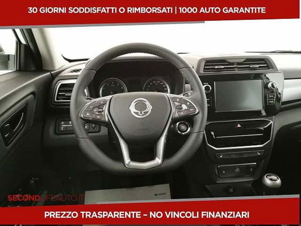 Ssangyong Tivoli usata a Chieti (9)