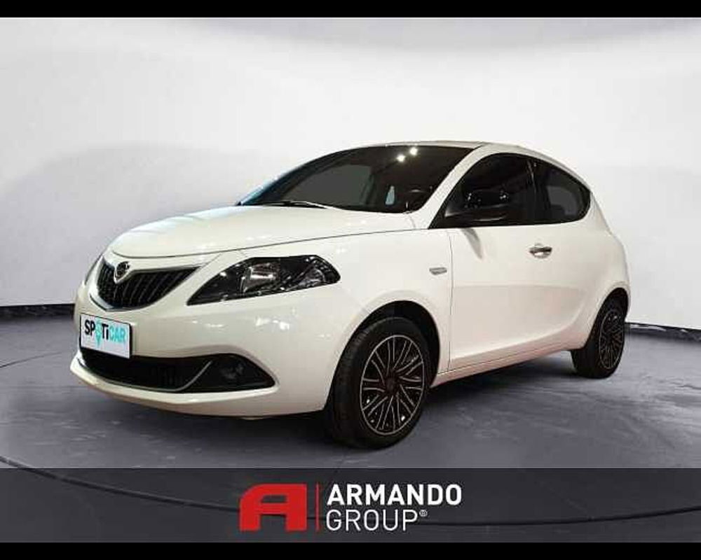 Lancia Ypsilon usata a Cuneo