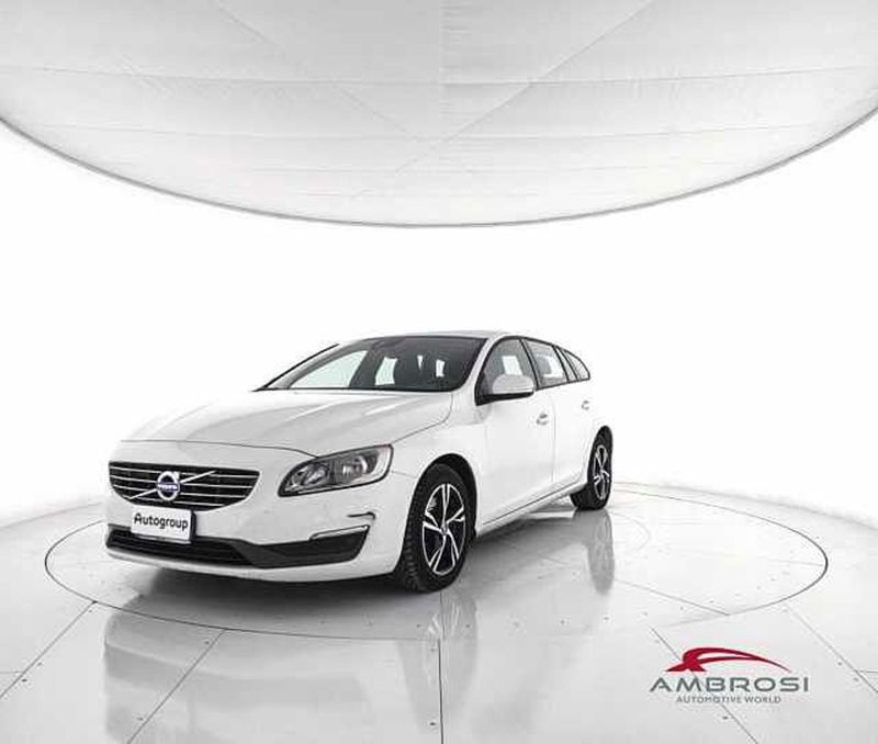 Volvo V60 D2 1.6 Kinetic  del 2014 usata a Viterbo