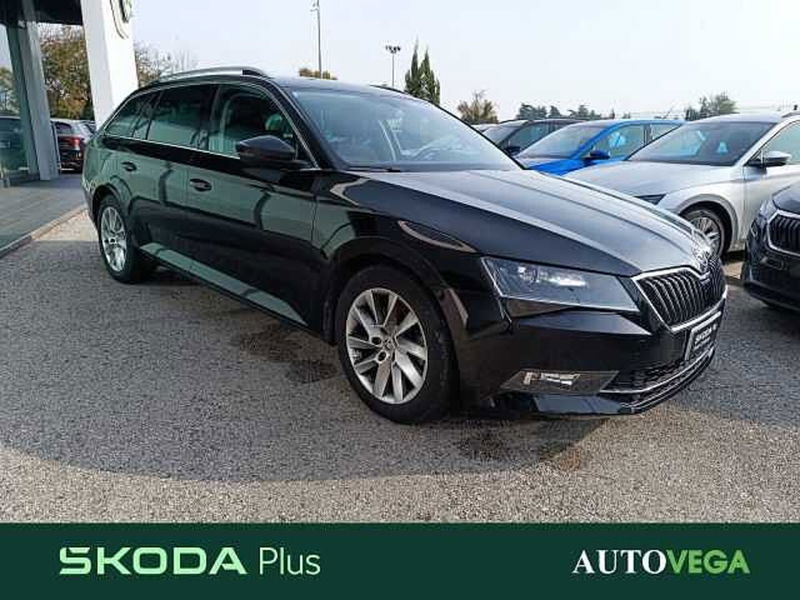 Skoda Superb 2.0 TDI DSG Executive  del 2019 usata a Vicenza