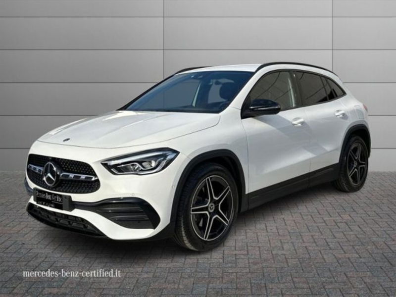 Mercedes-Benz GLA SUV 180 d Automatic Premium del 2022 usata a Manocalzati