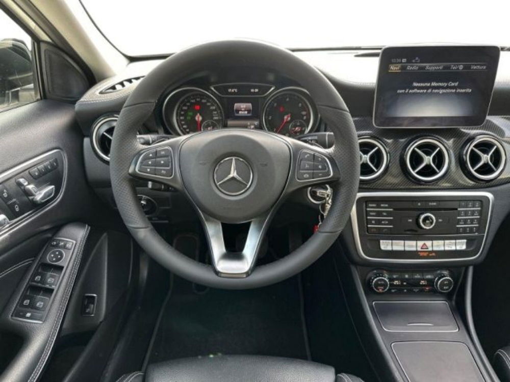 Mercedes-Benz GLA SUV usata a Avellino (11)