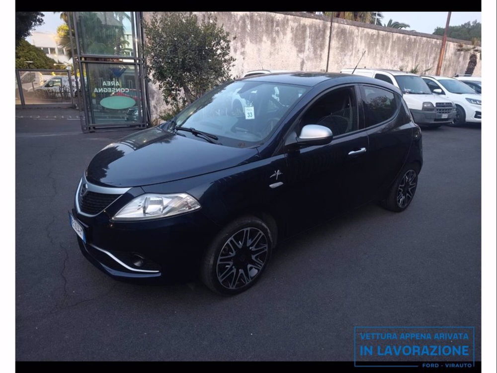 Lancia Ypsilon usata a Catania (2)