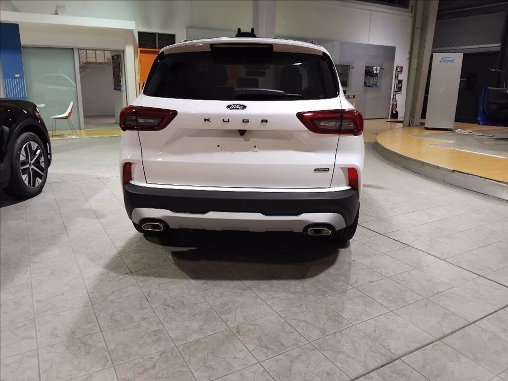 Ford Kuga nuova a Milano (7)