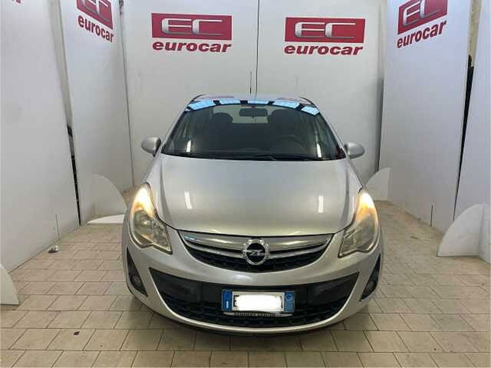 Opel Corsa usata a Napoli (2)