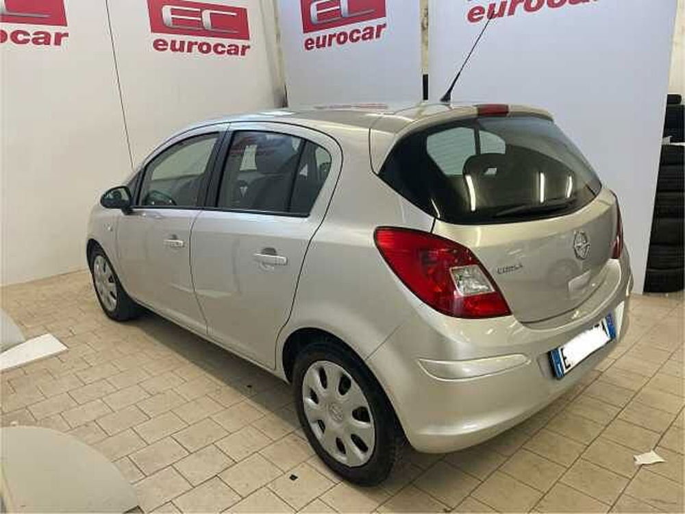 Opel Corsa usata a Napoli (6)