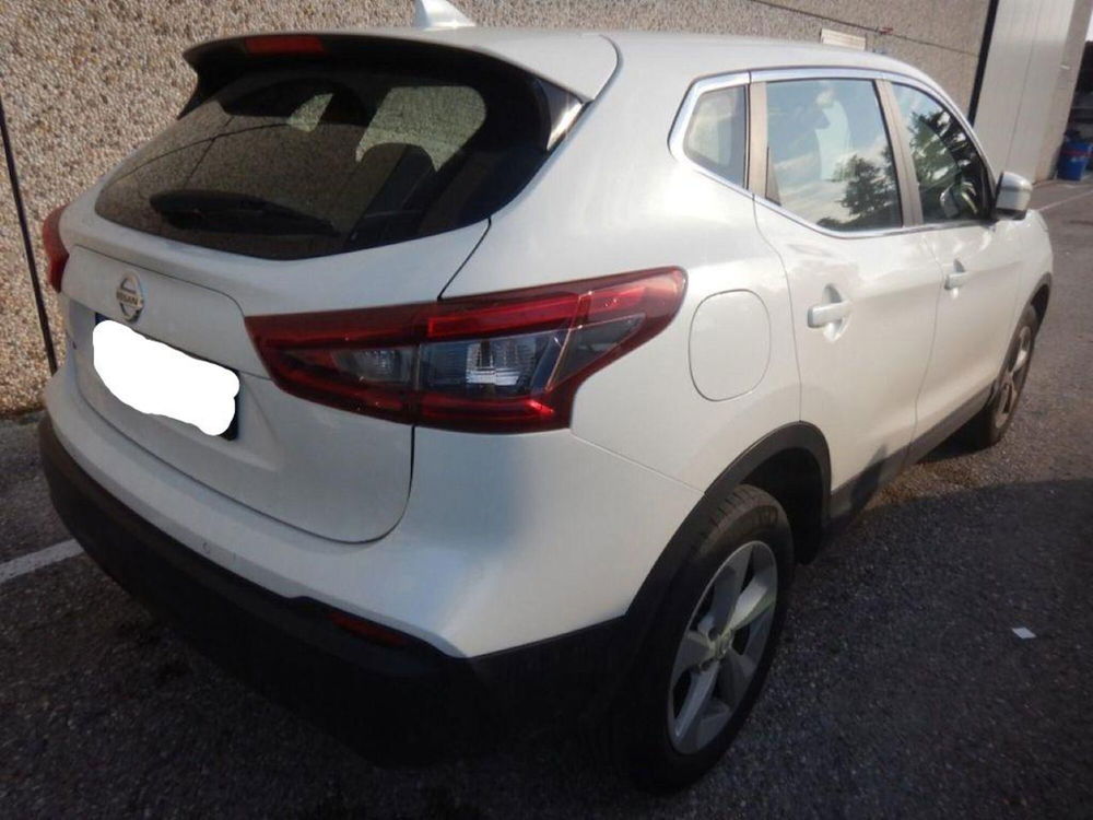 Nissan Qashqai usata a Lecce (2)