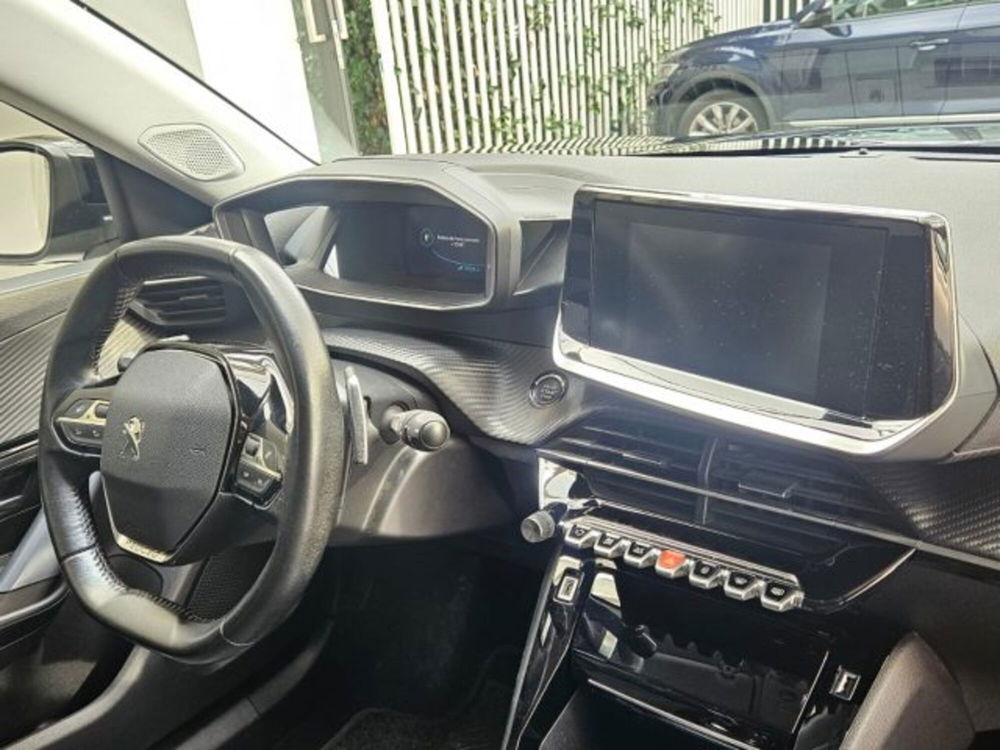 Peugeot 2008 usata a Napoli (13)