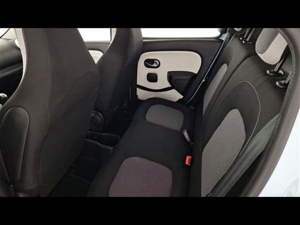 Renault Twingo usata a Milano (6)