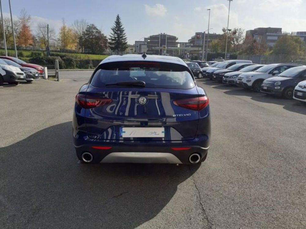 Alfa Romeo Stelvio usata a Firenze (7)