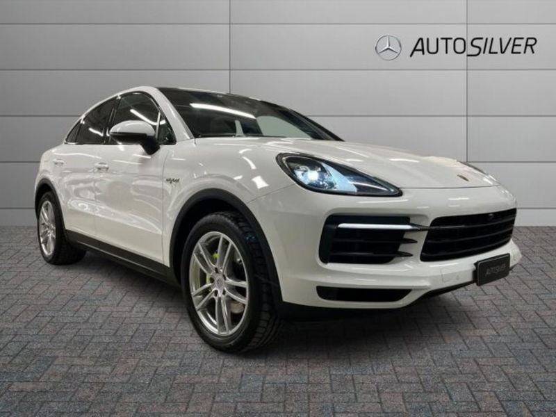 Porsche Cayenne Coup&eacute; 3.0 V6  del 2022 usata a Verona