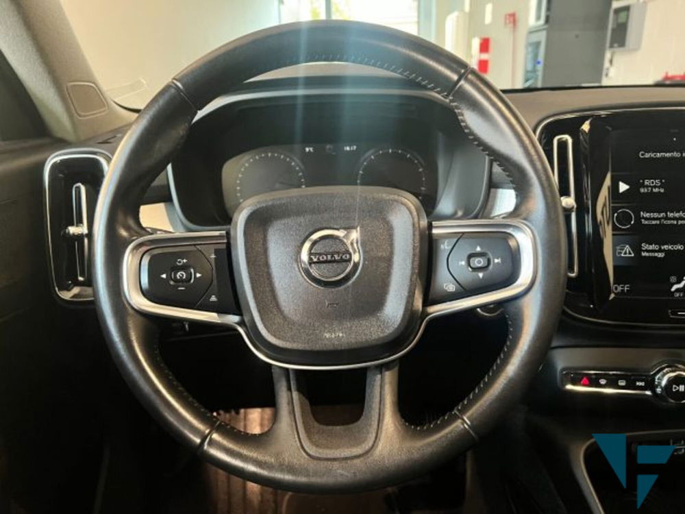 Volvo XC40 usata a Udine (12)