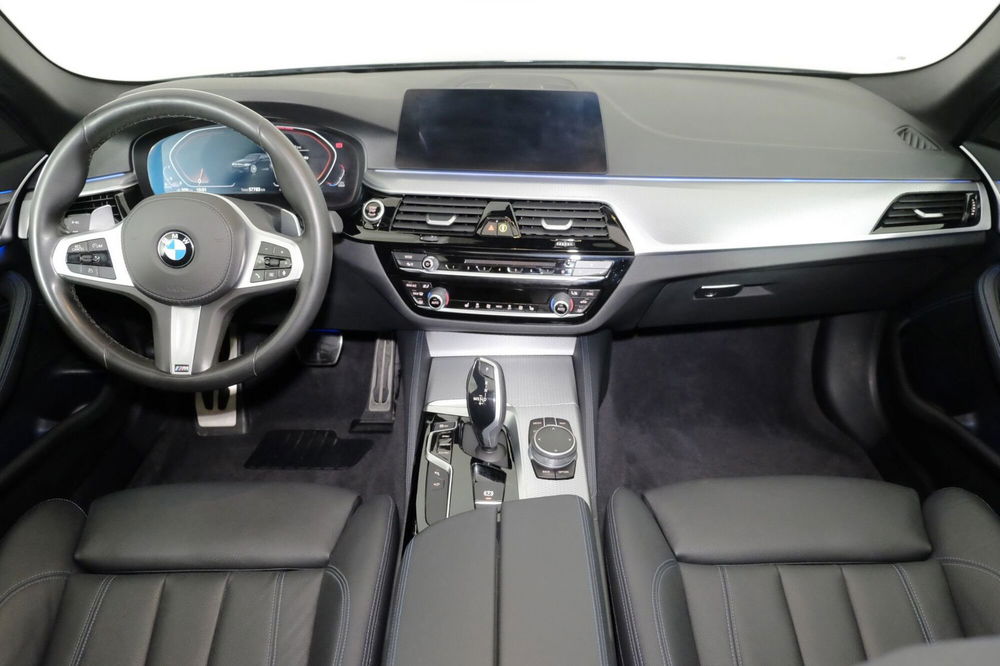 BMW Serie 5 Touring usata a Torino (9)