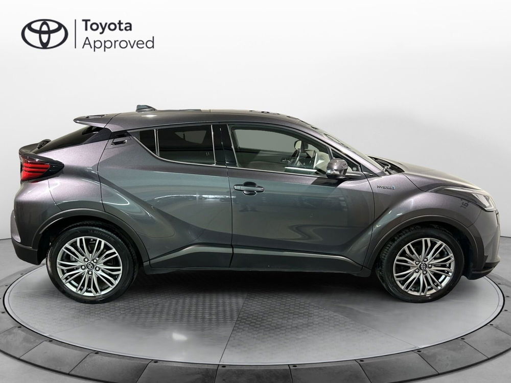 Toyota Toyota C-HR usata a Milano (15)