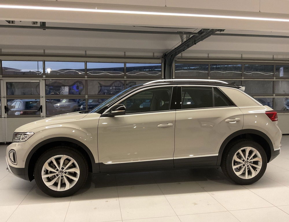 Volkswagen T-Roc nuova a Salerno (5)