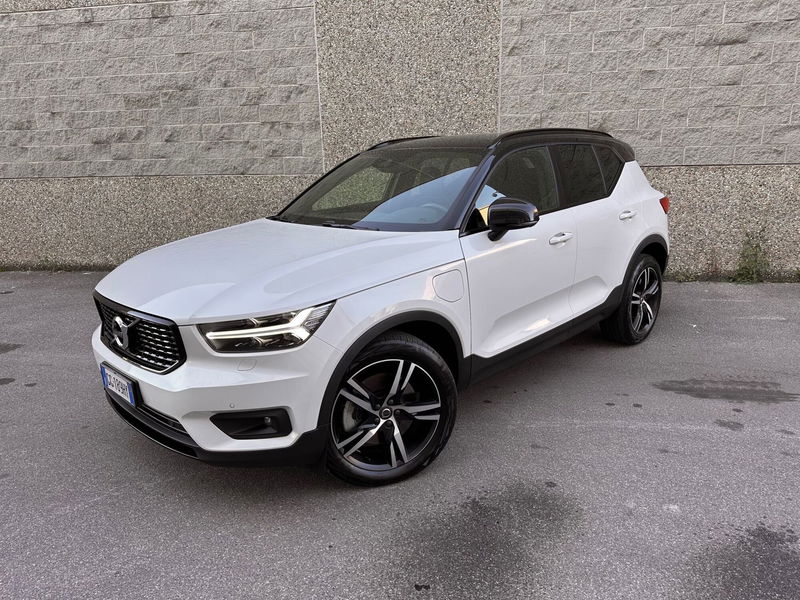 Volvo XC40 T4 Recharge Plug-in Hybrid R-design  del 2021 usata a Bergamo