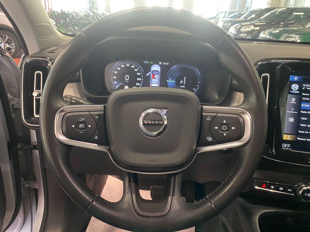 Volvo XC40 usata a Milano (15)