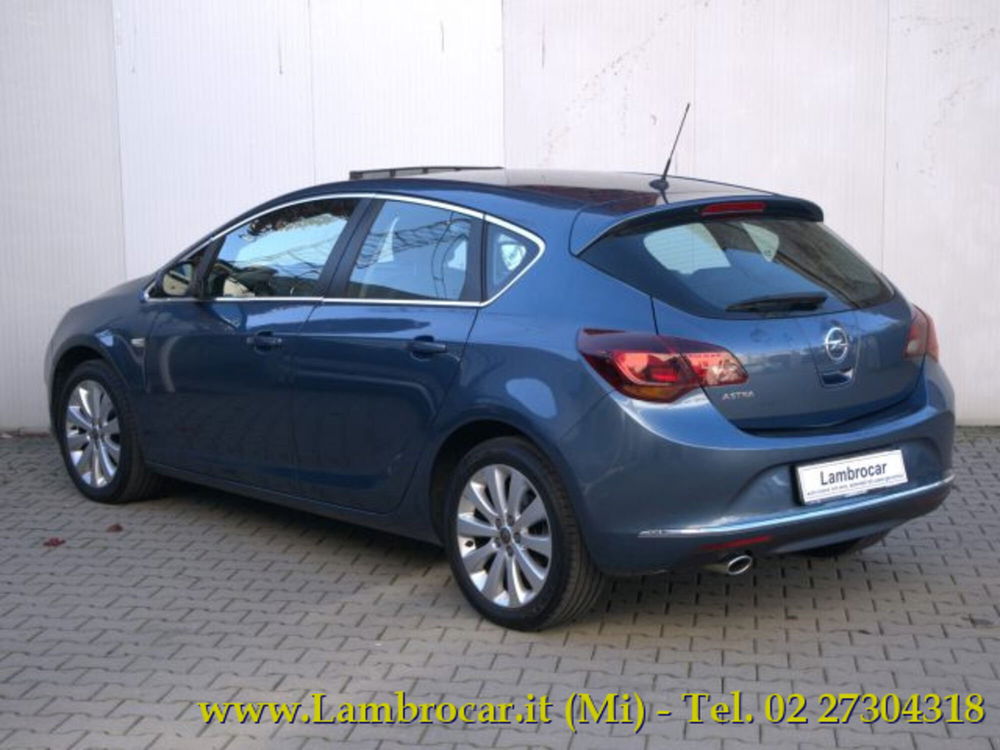 Opel Astra usata a Milano (15)