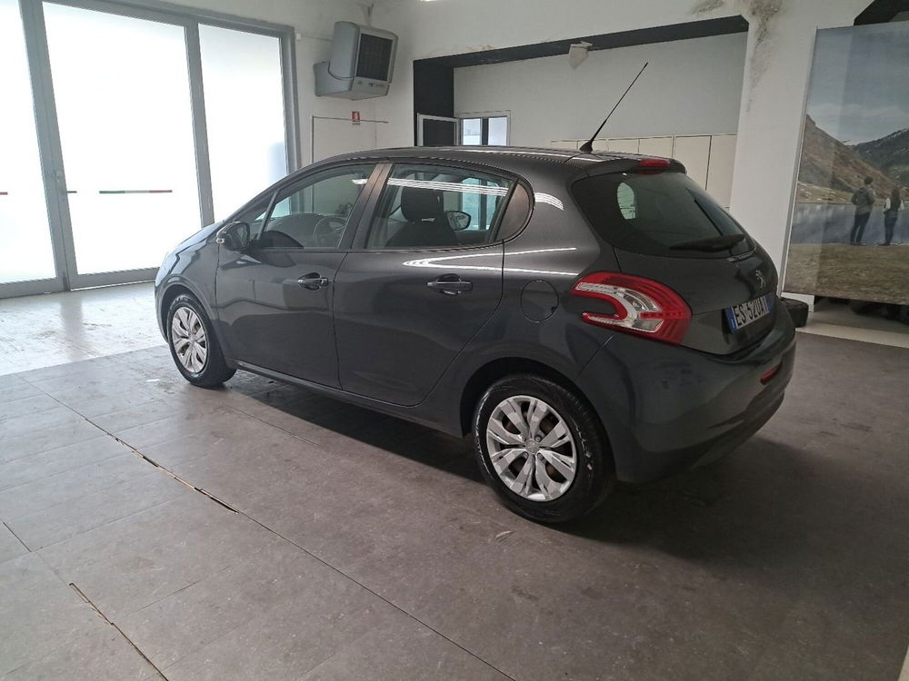 Peugeot 208 usata a Arezzo (4)