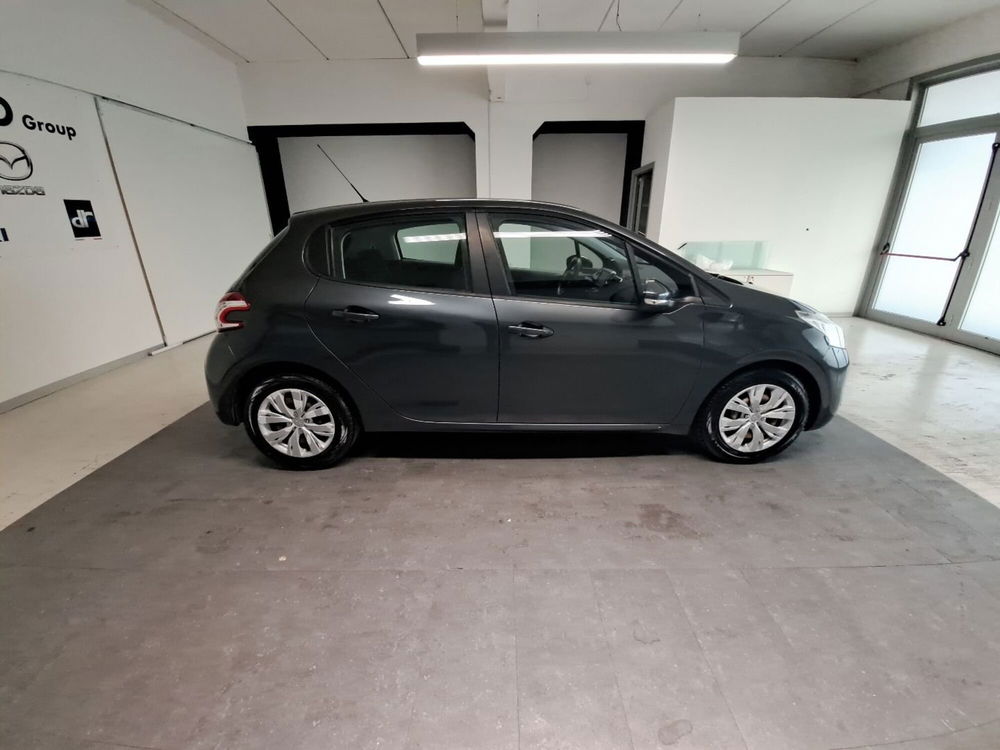 Peugeot 208 usata a Arezzo (7)