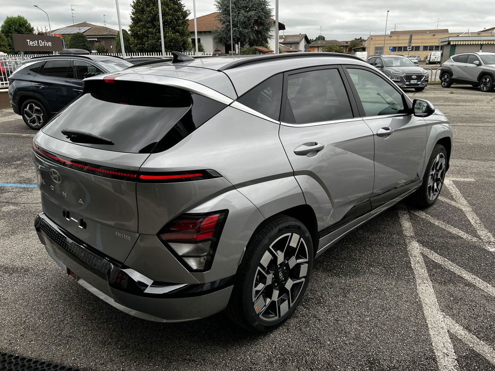 Hyundai Kona nuova a Vercelli (7)