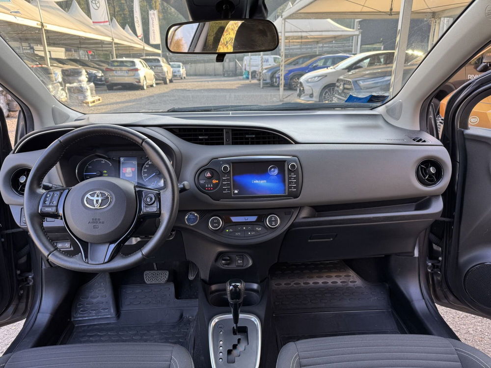 Toyota Yaris usata a Como (8)