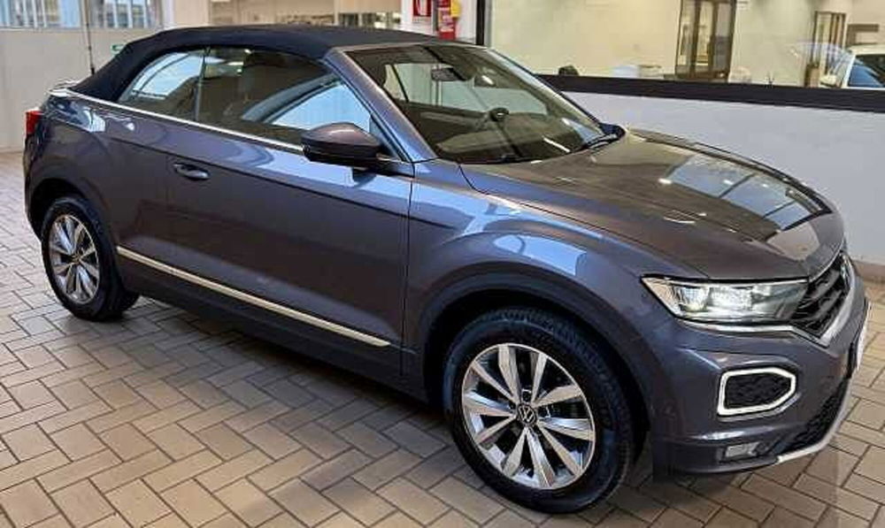 Volkswagen T-Roc Cabrio usata a Torino (11)