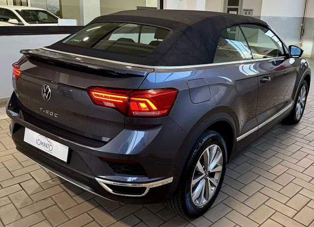 Volkswagen T-Roc Cabrio usata a Torino (12)