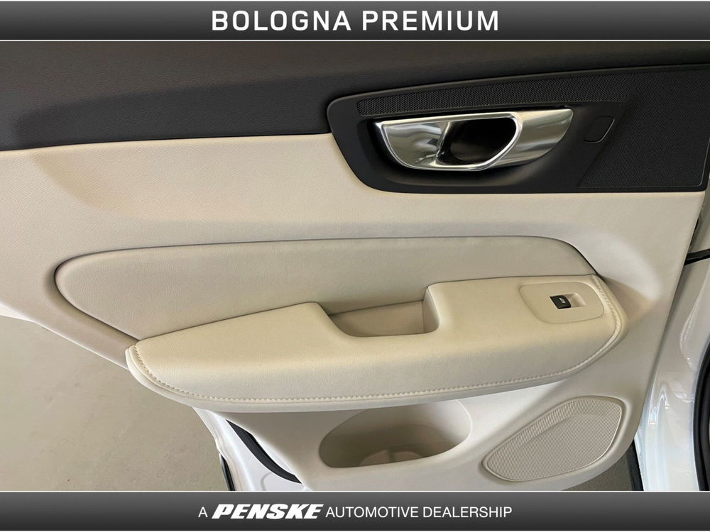 Volvo XC60 nuova a Bologna (17)