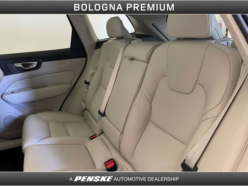 Volvo XC60 nuova a Bologna (18)