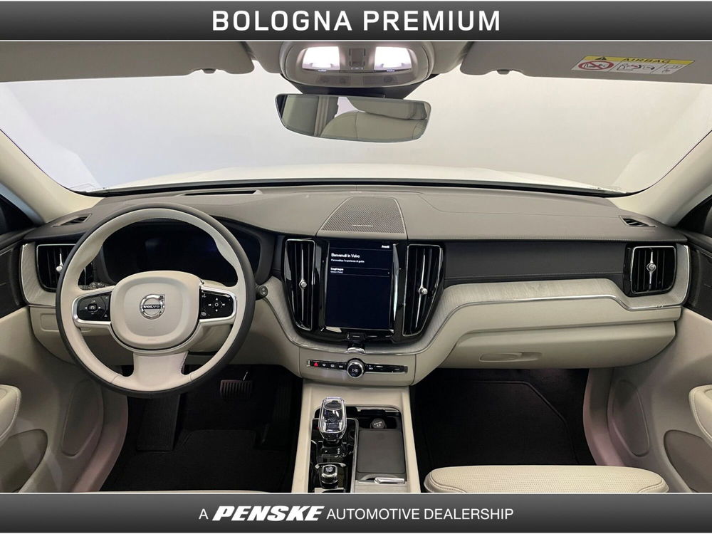 Volvo XC60 nuova a Bologna (4)