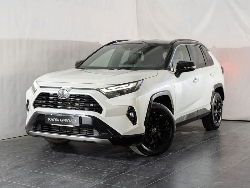 Toyota Rav4 HV (218CV) E-CVT 2WD Style  del 2022 usata a San Severo