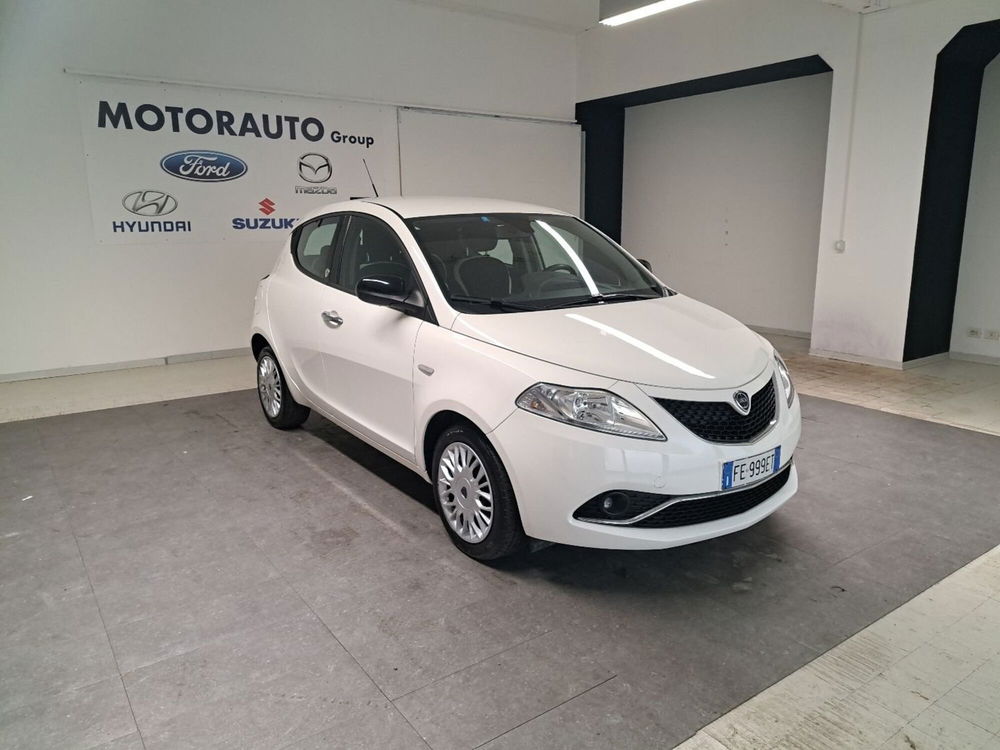 Lancia Ypsilon usata a Arezzo